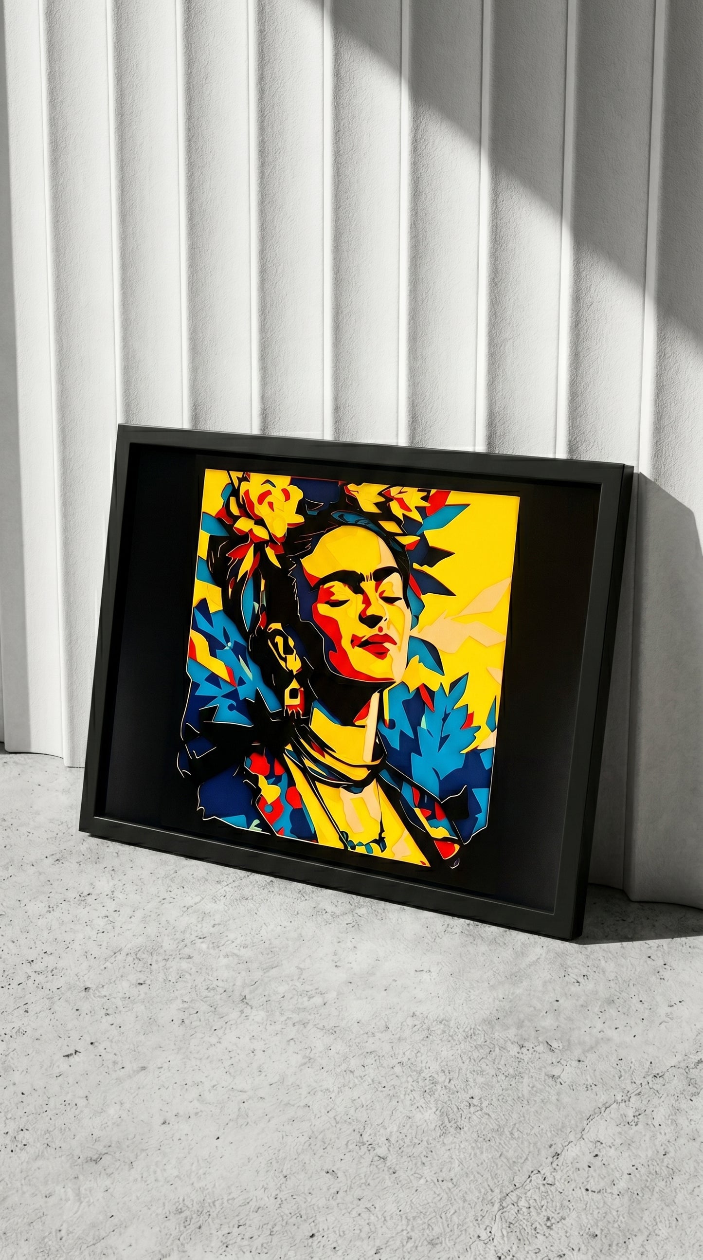3D Shadow Box pop art portret žene sa cvećem u kosi – crni okvir, žuta pozadina