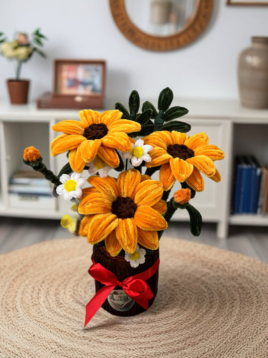 Ručno rađeni plišani buket suncokreta sa belim cvećem u braon saksiji sa crvenom mašnom